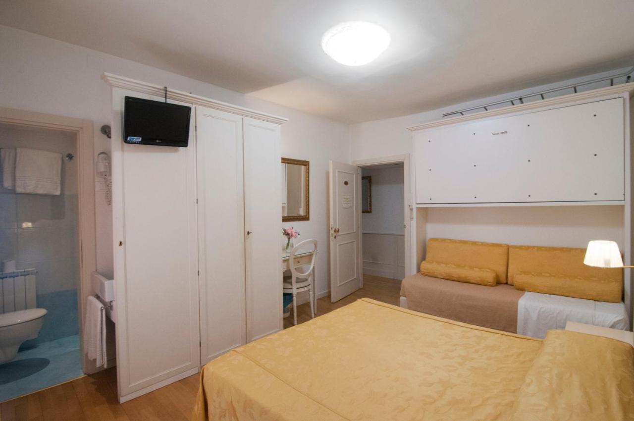 Albergo Ai Tolentini Veneza Exterior foto