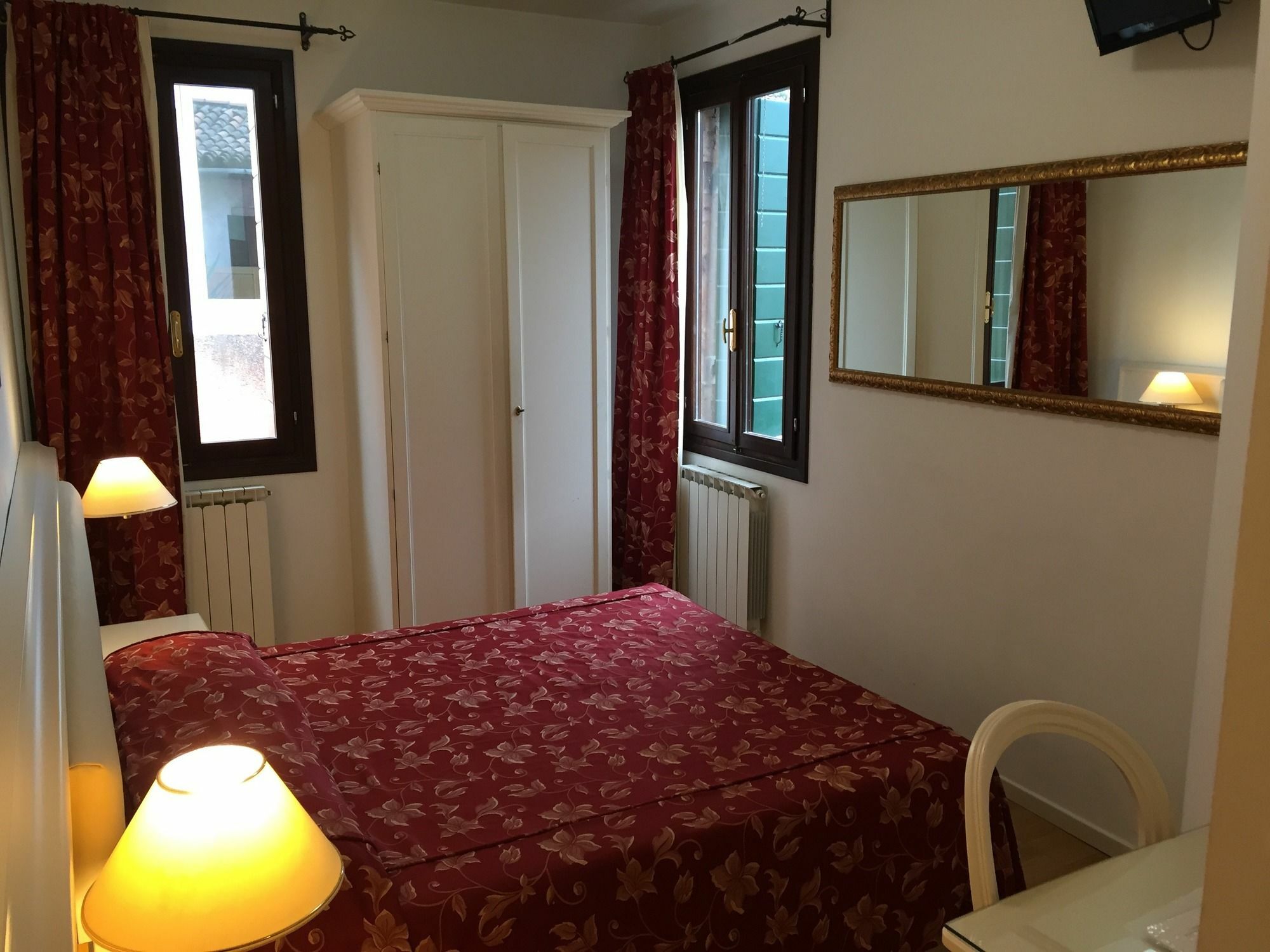 Albergo Ai Tolentini Veneza Exterior foto